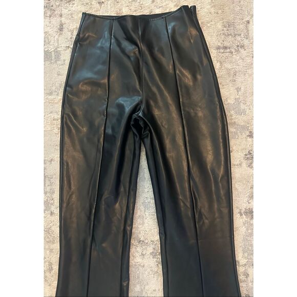 Abercrombie & Fitch Curve Love Vegan Leather Split-Hem Flare Pants Small Long NW - Picture 3 of 9